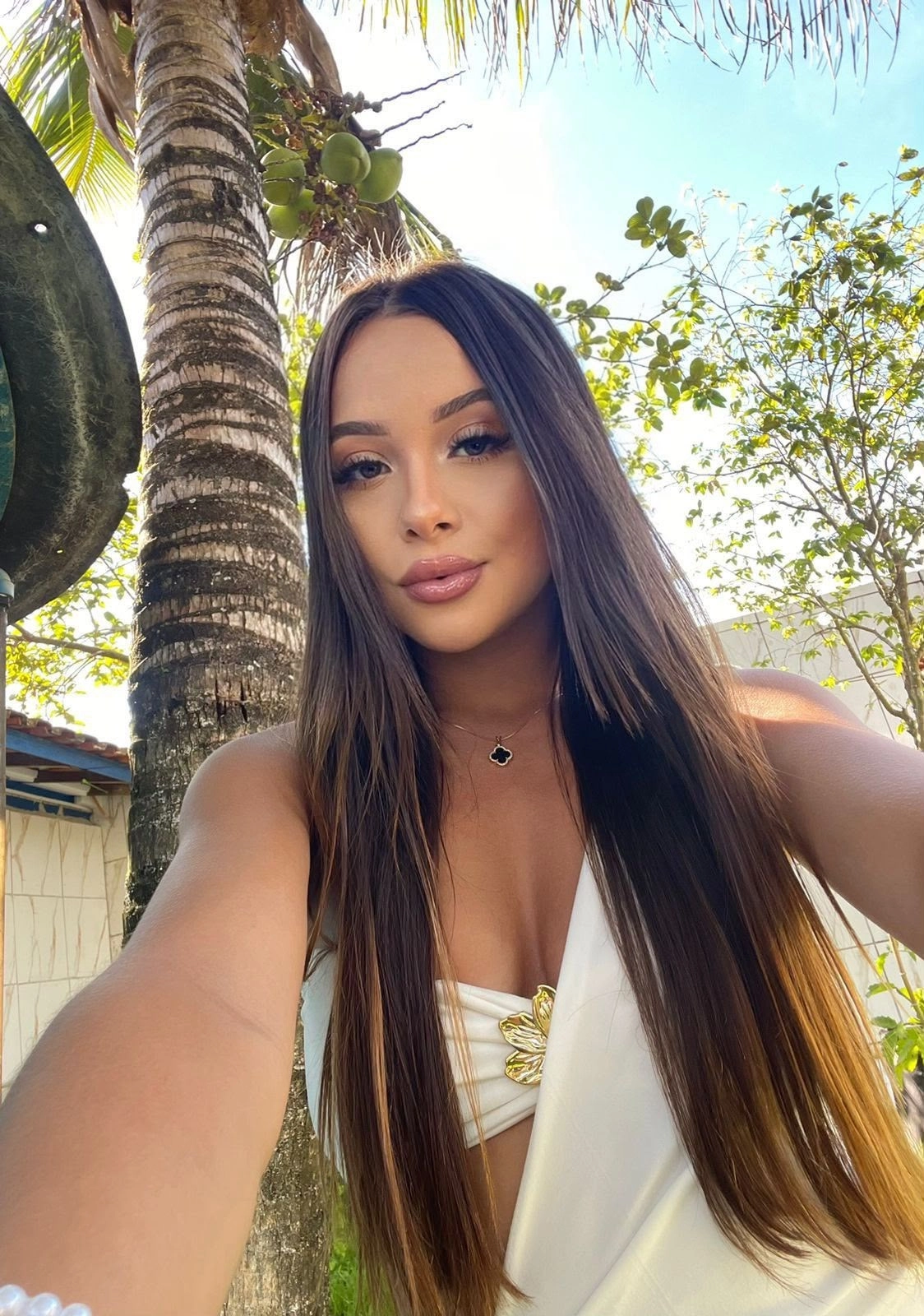 Massagista em São Paulo Alice, Massagista Tântrica e Nuru, Especialista em Massagem Sensoriais e Massagem Corporais. Atendimento em Pinheiros.